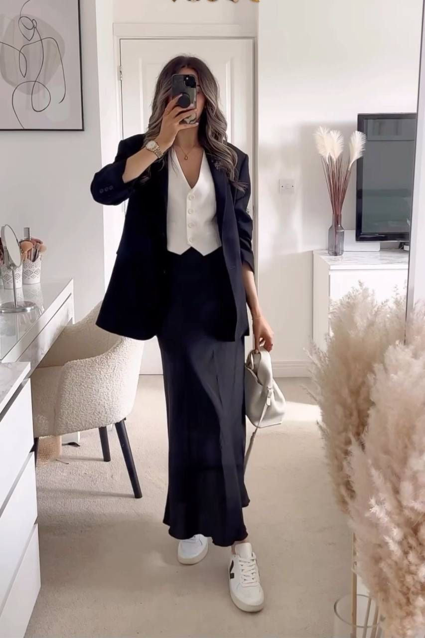 AMALIE | satin Skirt