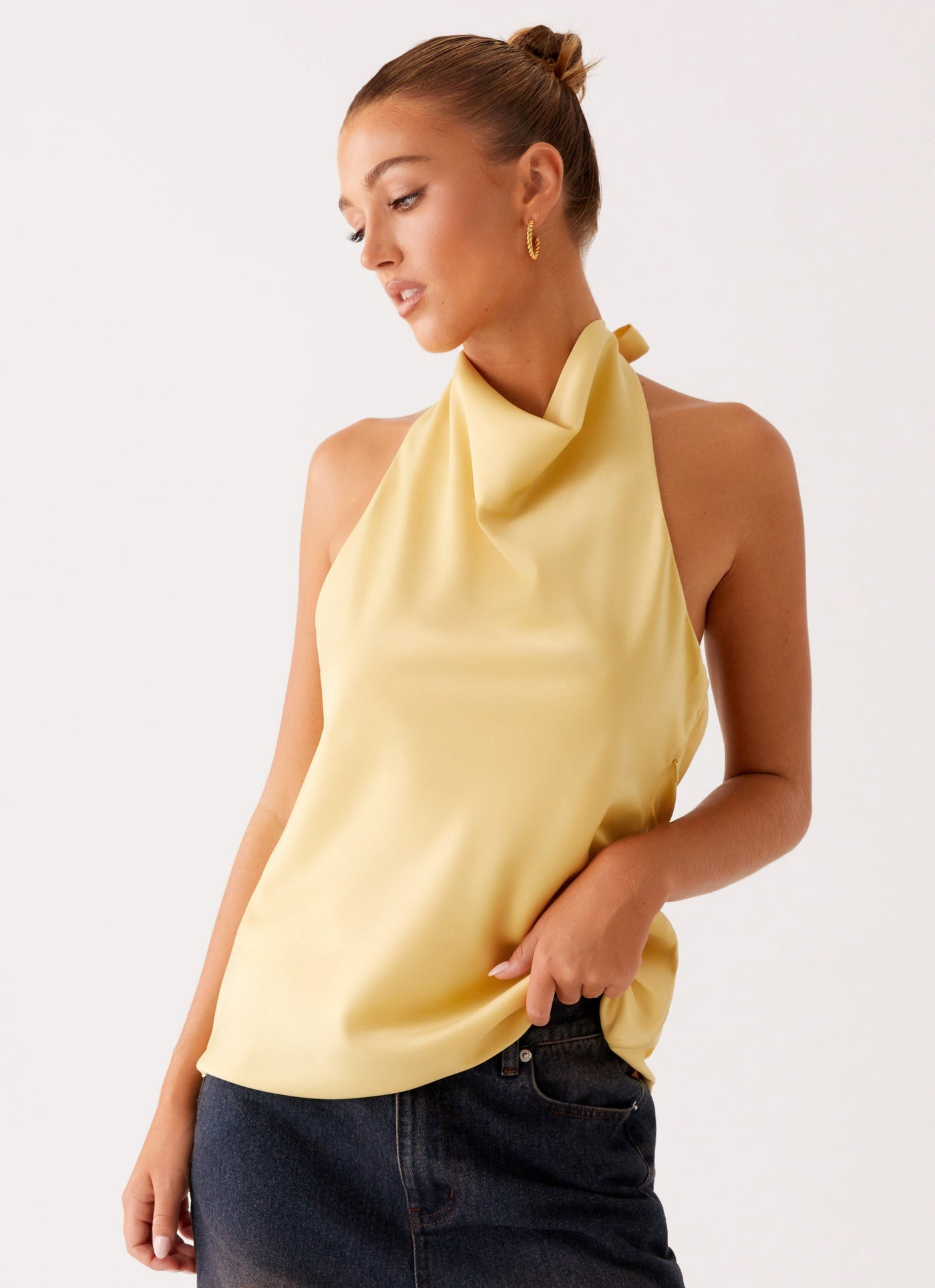 BELLE | Sateng Halter Top